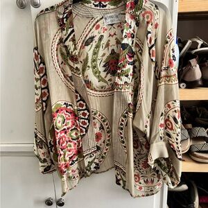 Floral Patterned Women's Top